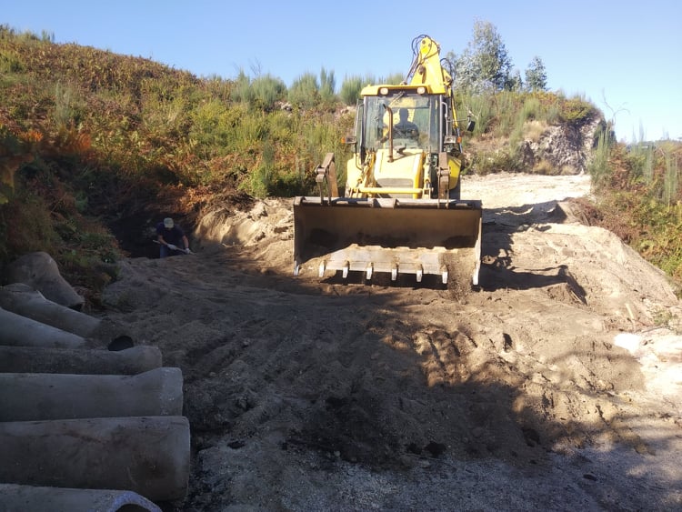 DERNAGENS DE GUAS PLUVIAIS NOS ESTRADES FLORESTAIS